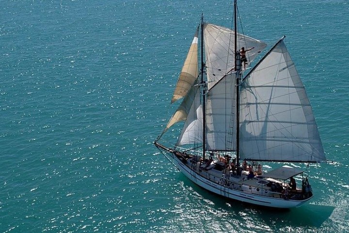 a small boat in a body of water