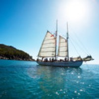 a small boat in a body of water